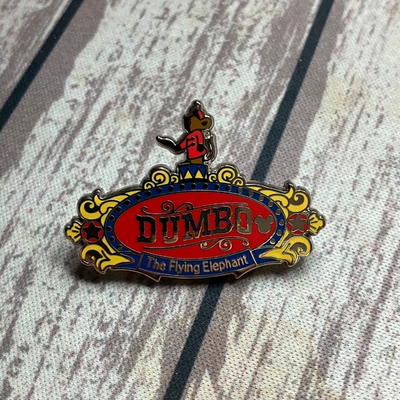 Timothy & Dumbo the Flying Elephant Attraction Sign Disney Hidden Mickey Pin - Picture 2 of 4